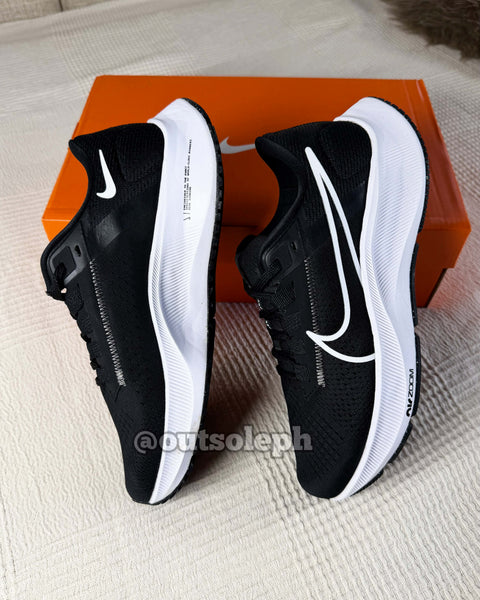 Pegasus 38 'Black White' For Men & Women