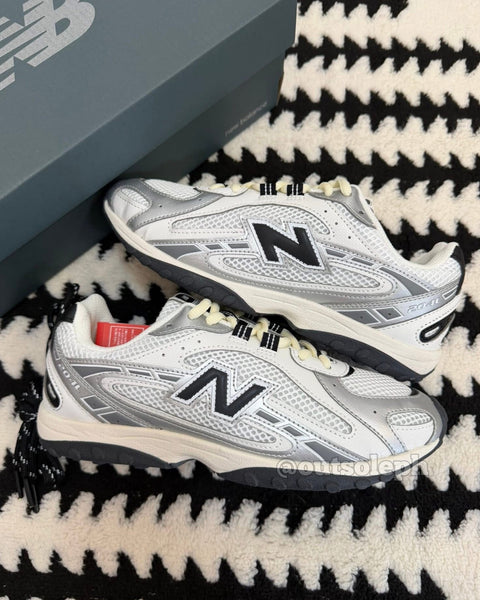 NB204L 'Silver Mettalic Black' For Men & Women
