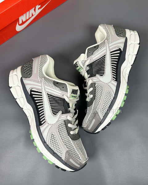 Vomero 5 'Cobblestone' For Men & Women