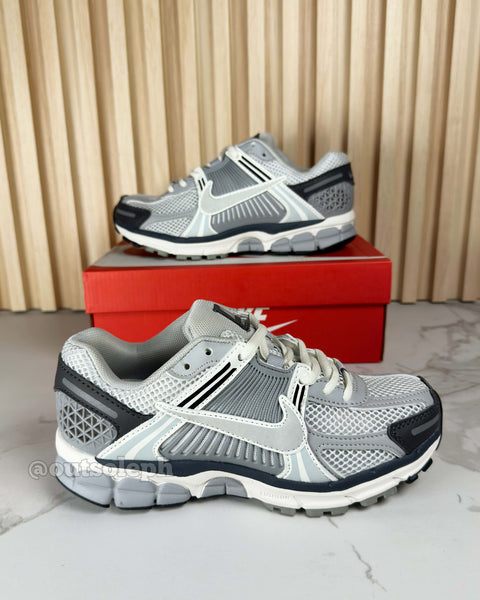 Vomero 5 'Pure Platinum Silver Grey'  For Men & Women