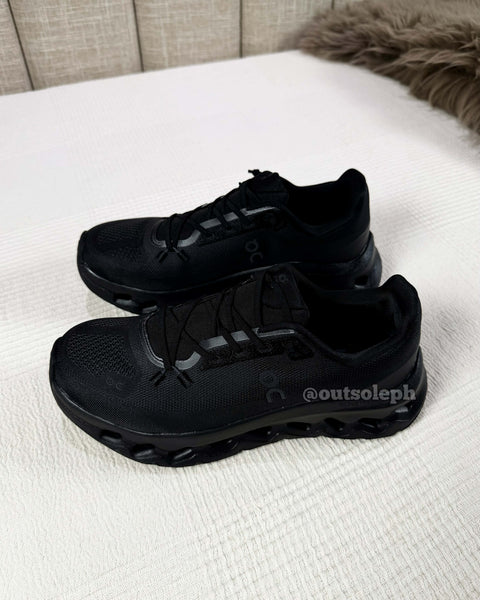 Cloudtilt 'Black' For Men & Women