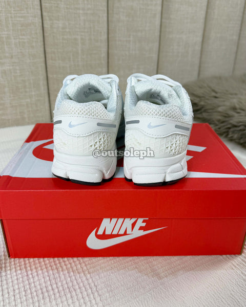 Vomero 5 'Triple White' For Men & Women