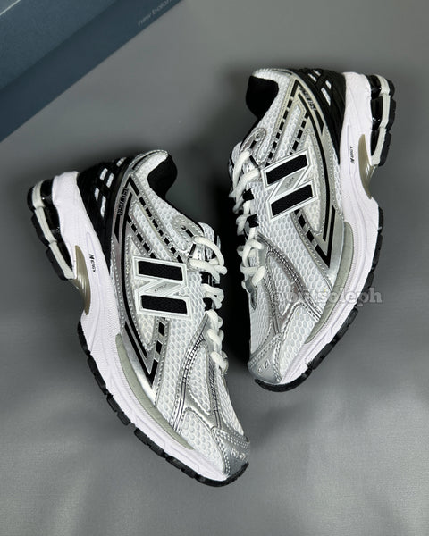 NB1906R 'Silver Metallic Black' For Men & Women