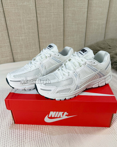 Vomero 5 'Triple White' For Men & Women